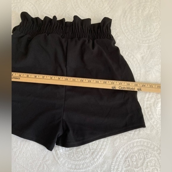 Paperbag high waisted black shorts M - Picture 4 of 7